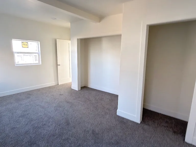 4312 Benton St — Photo 7