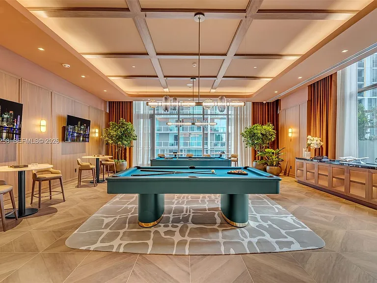 77 SE 5th St #Penthouse 03 — Photo 36