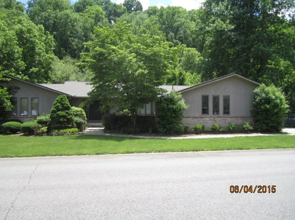 247 E Dorton Blvd, Staffordsville, KY 41256
