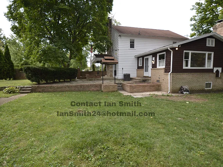 155 E Park St — Photo 24