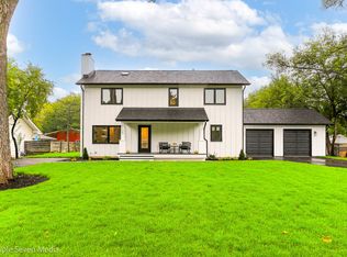 6125 Stonewall Ave, Downers Grove, IL