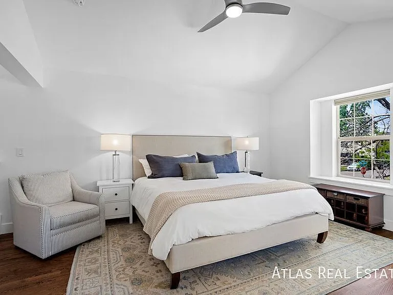1194 S Lincoln St — Photo 15