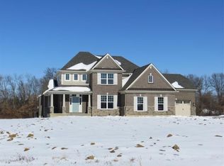 25 Hampton Glen Ln, Loveland, OH 45140