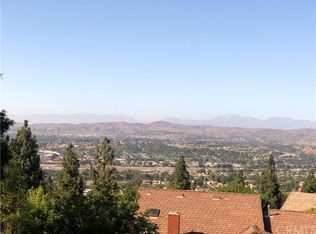 611 S Frontier Ct, Anaheim, CA 92807