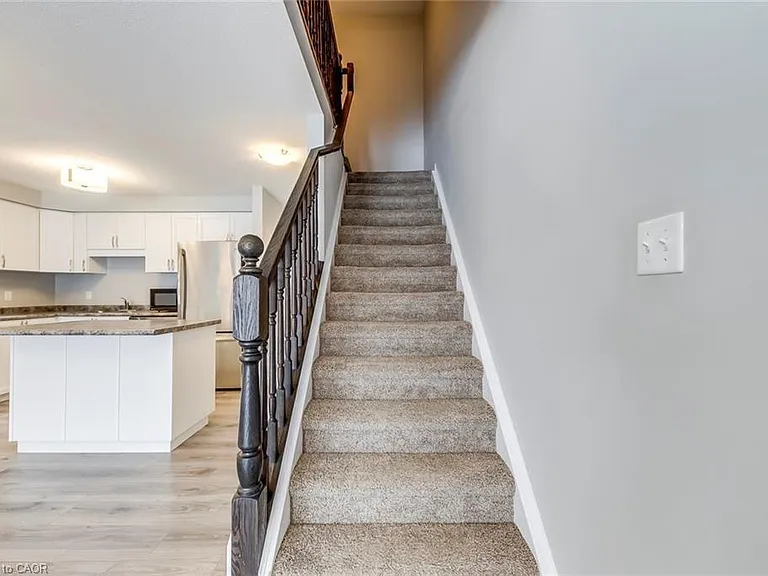 60 Netherwood Rd — Photo 16