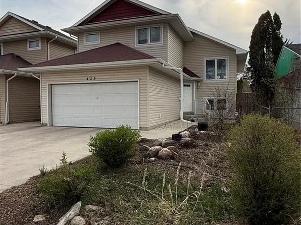 425 Y AVENUE S, Saskatoon, SK S7M 3J8