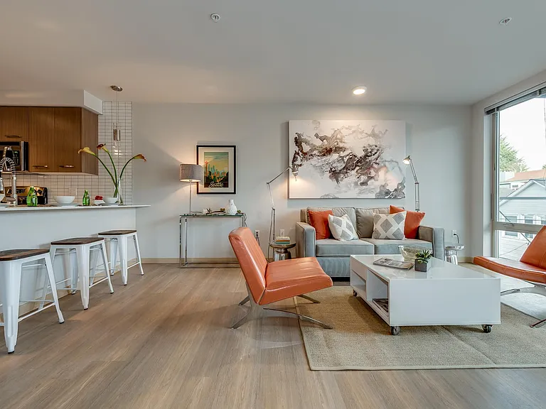 Zephyr Apartments — Photo 5