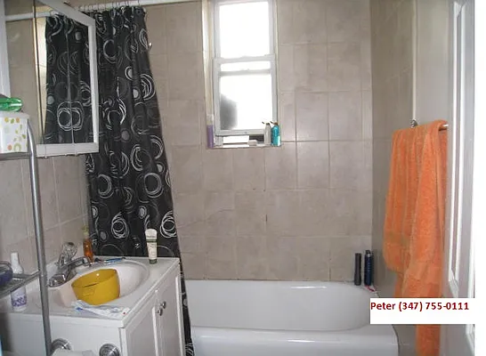 Rented by Alexiou Realty | media 4