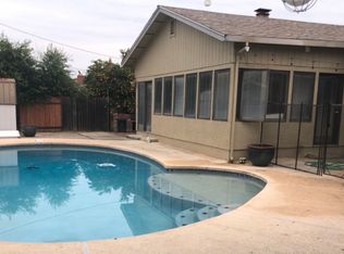920 W A St, Dixon, CA