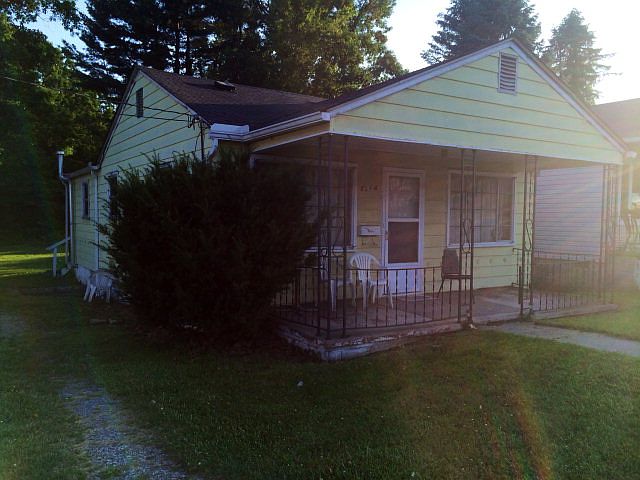 2nd image of 1214 S Fayette St