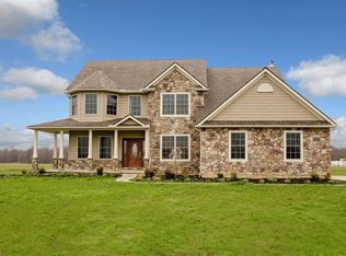 16329 Station Rd, Columbia Station, OH 44028