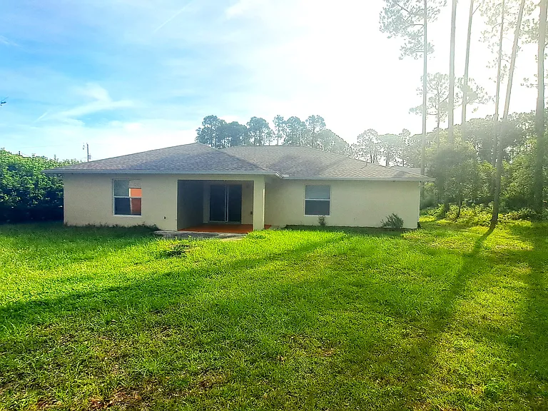 16 Lloshire Path — Photo 36