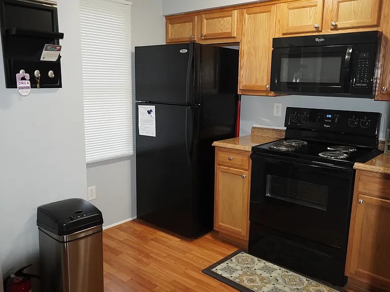 1684 Thenia Pl — Photo 2