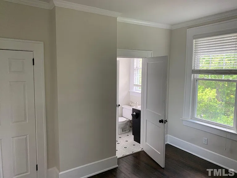 200 E Edenton St #8 — Photo 7