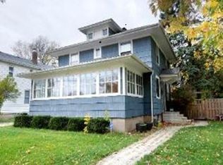 321 McKee St, Batavia, IL