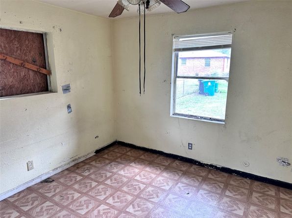 houston-texas-80565596 picture