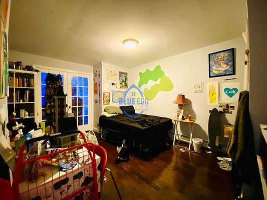 Rented by Blue Egg Realty Corp | media 7