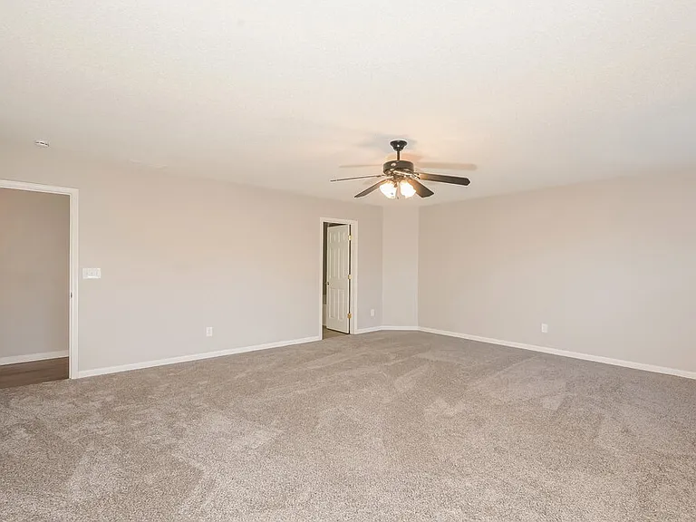 2115 Palatine Pl — Photo 8