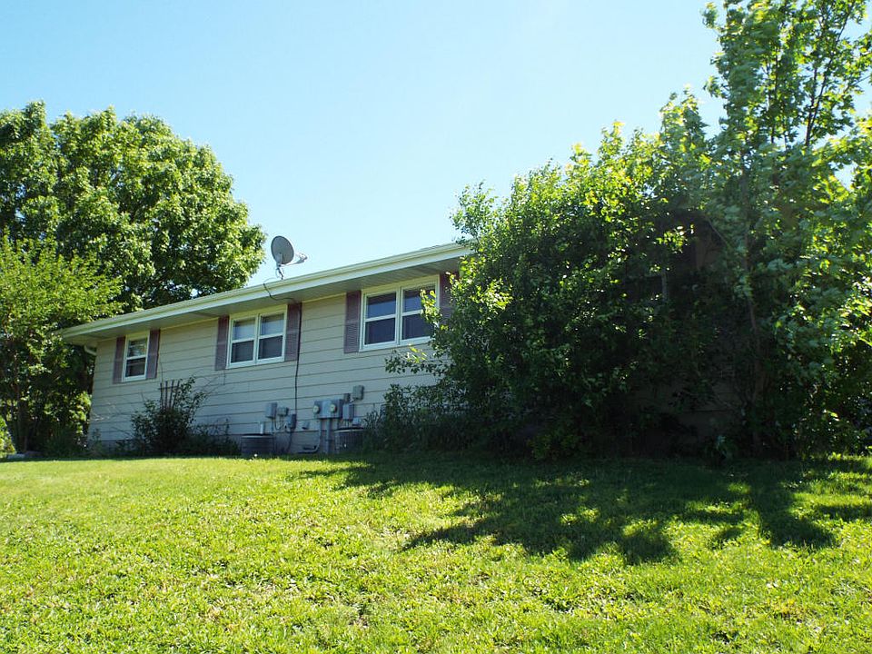 2nd image of 103 Kilps Ct E Unit 105