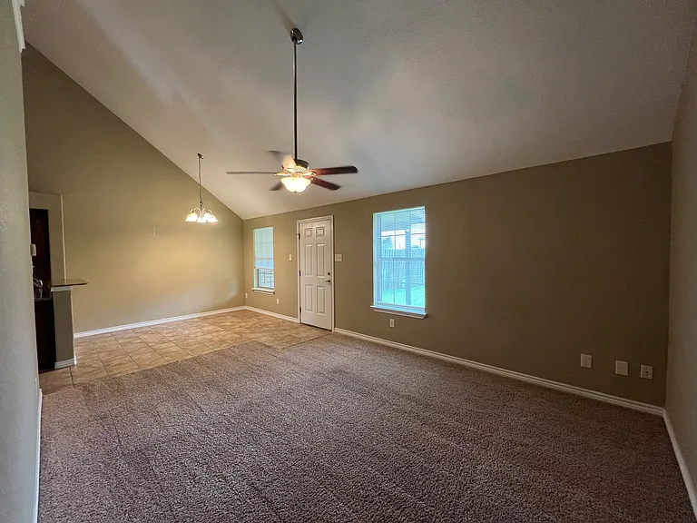 1470 N Belknap St — Photo 6