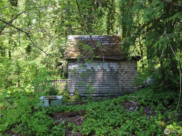 70017 NE Old Cascade Highway, Skykomish, WA 98288