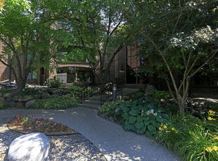 5901 Laurel Ave APT 122, Golden Valley, MN 55416