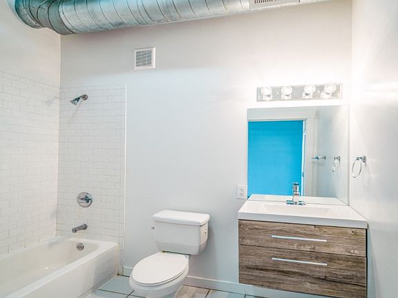 4th image of 2620 W Washington Blvd Unit 509