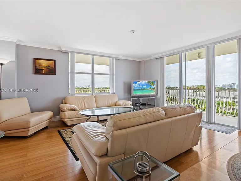 1 Las Olas Cir #809 — Photo 16