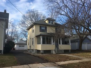324 Spruce St, Roselle Park, NJ 07204