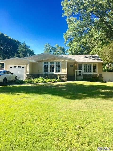 1st image of 15 Parnell Dr