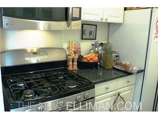 Rented by Douglas Elliman | media 38