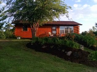 N3213 Hooker Rd, Poynette, WI 53955