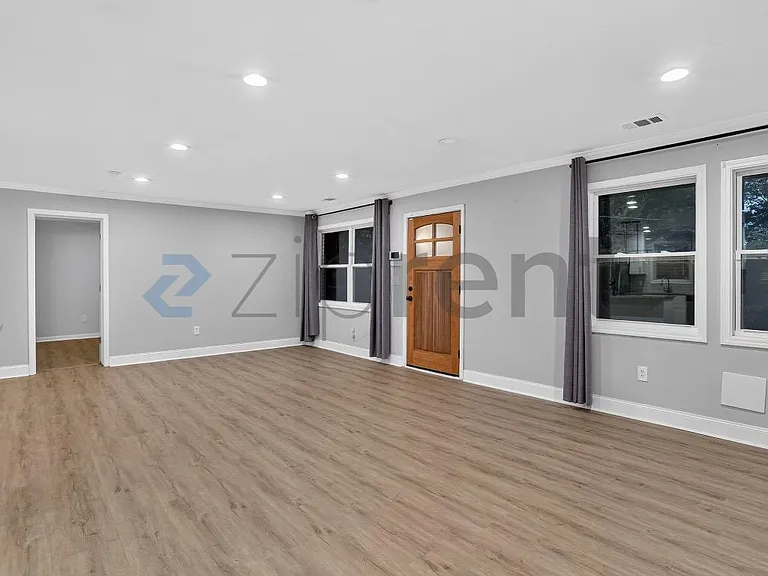 3436 Pinehill Dr — Photo 4