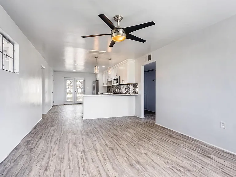 1215 S Judd St — Photo 13