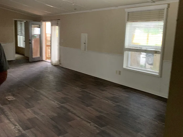 Stonewood Dr — Photo 5