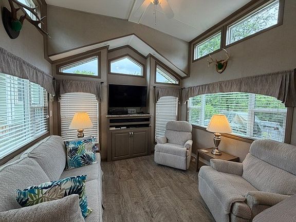 4th image of 2795 E 28th Rd Lot 661