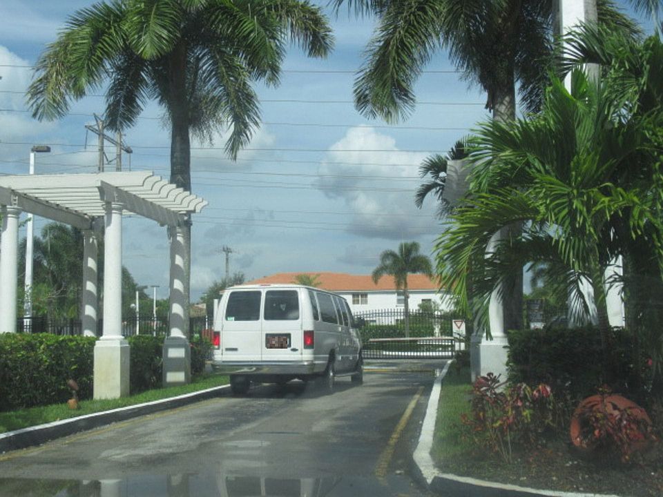 2nd image of 5400nw107th Ave #417
