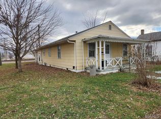135 1st St, Monroe City, MO 63456