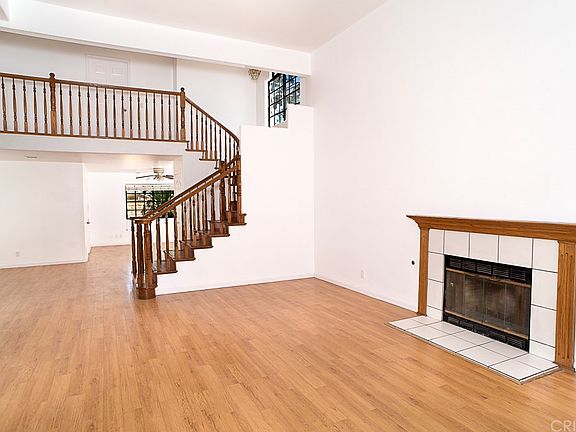 2nd image of 8202 Oakdale Ave