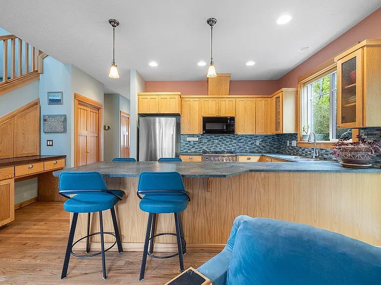 9180 Windward Ln — Photo 7