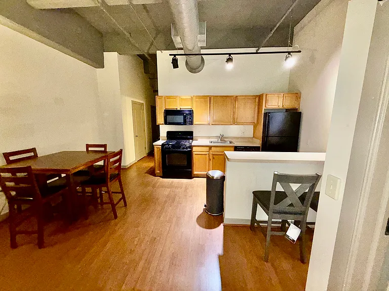 511 N Broad St #704 — Photo 2
