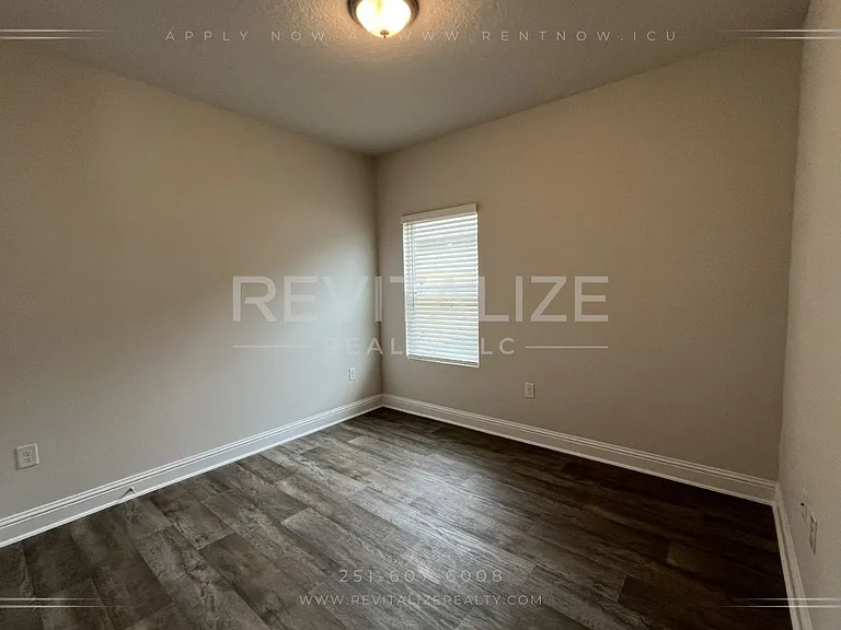 14836 Dayton Cir — Photo 6