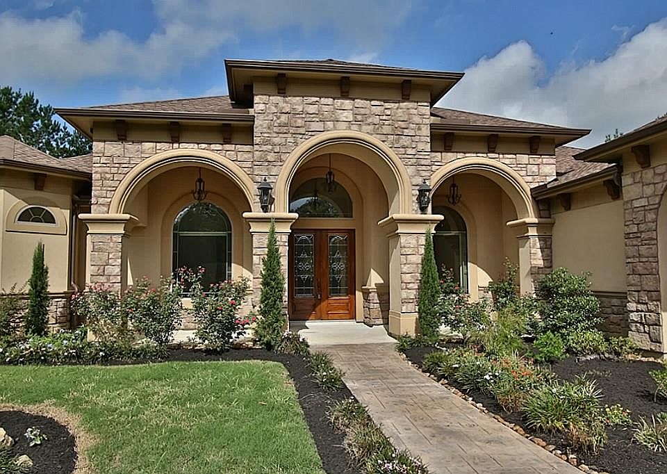 2nd image of 11515 Vintage Oaks Ct