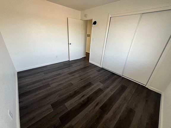 5th image of 606 W 16th St #10