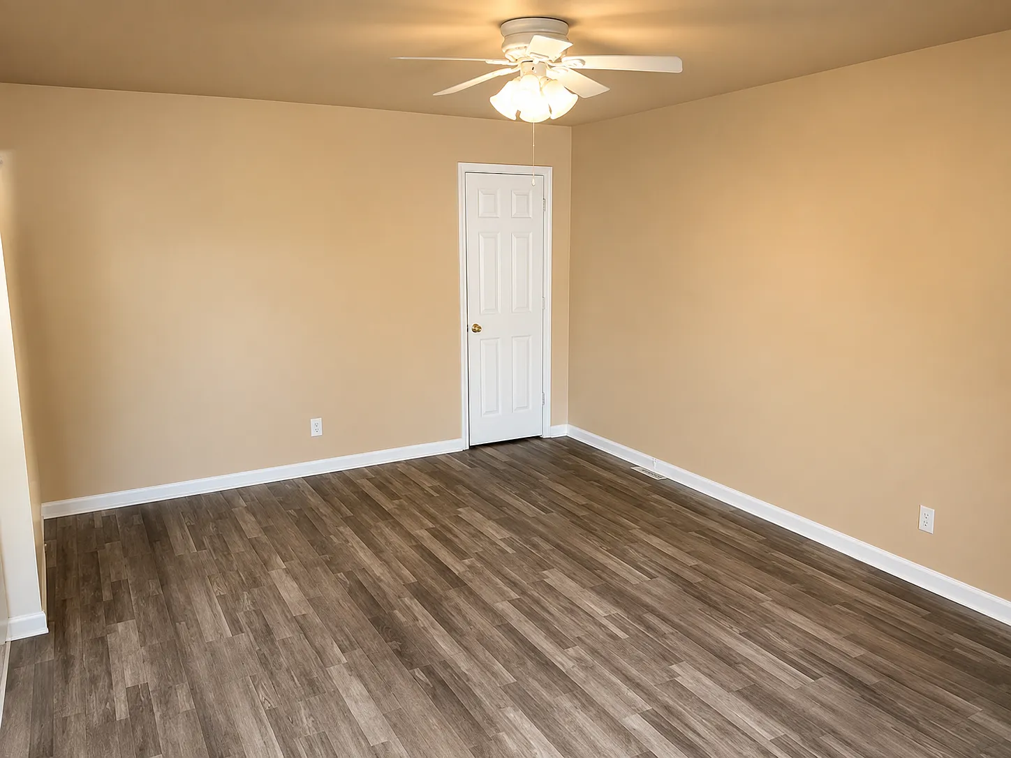2 bed, 900 sqft, $725 — Photo 4