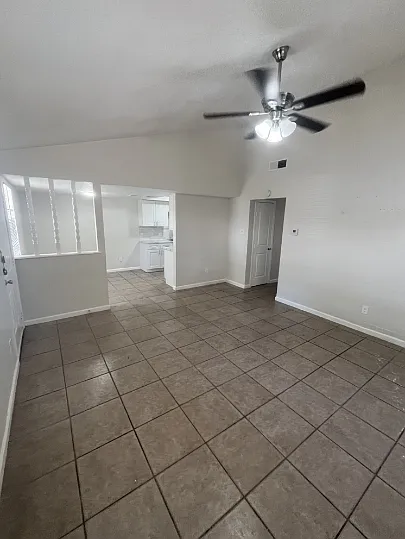 4407 Teri Rd #B — Photo 5