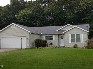 69653 Fox Xing, Edwardsburg, MI 49112
