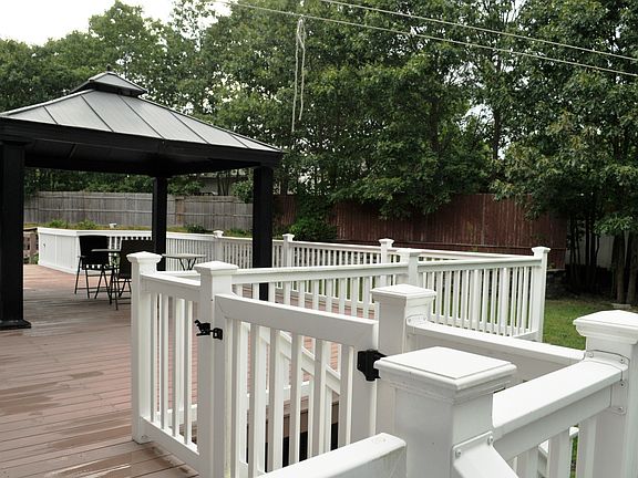 Deck with Handrail