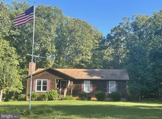 497 Harris Creek Rd, Louisa, VA 23093