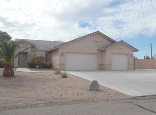 2000 E Mountain View Ct, Fort Mohave, AZ 86426